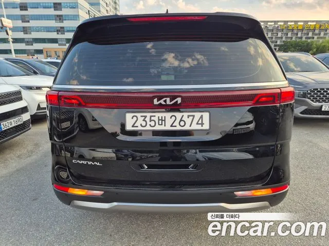 Kia Carnival 4th Gen — Фото автомобиля 5