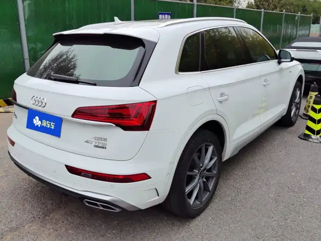 Audi Q5L — Фото автомобиля 3