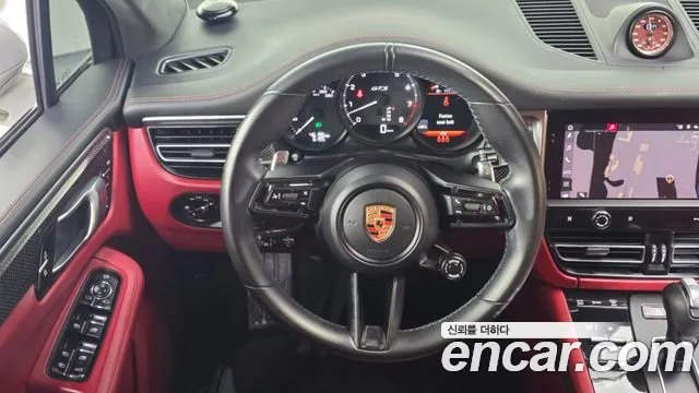 Porsche Macan — Фото автомобиля 13