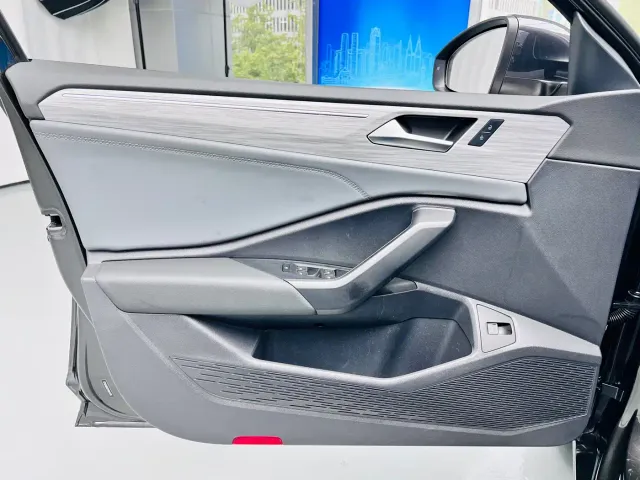 Volkswagen Sagitar — Фото автомобиля 10