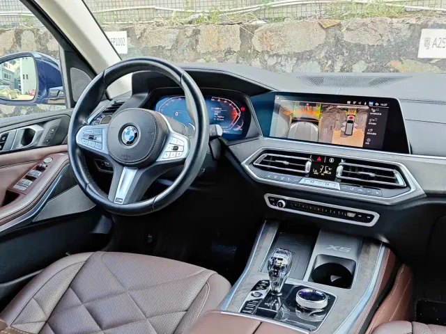 BMW X5 — Фото автомобиля 10
