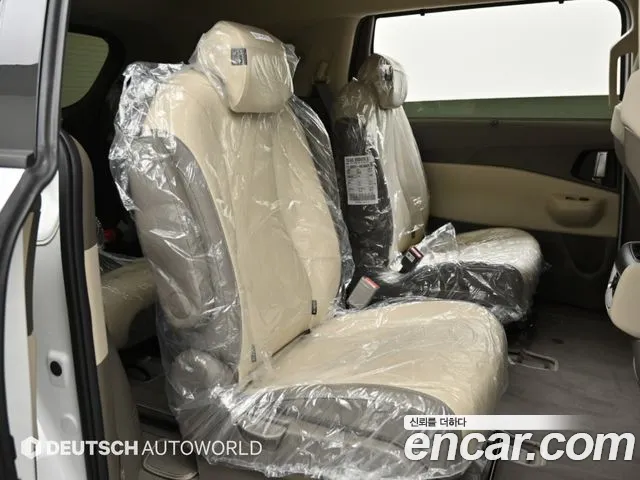 Kia Carnival 4th Gen — Фото автомобиля 12