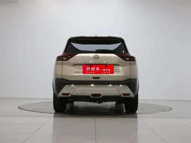 Nissan X-Trail — Фото автомобиля 5