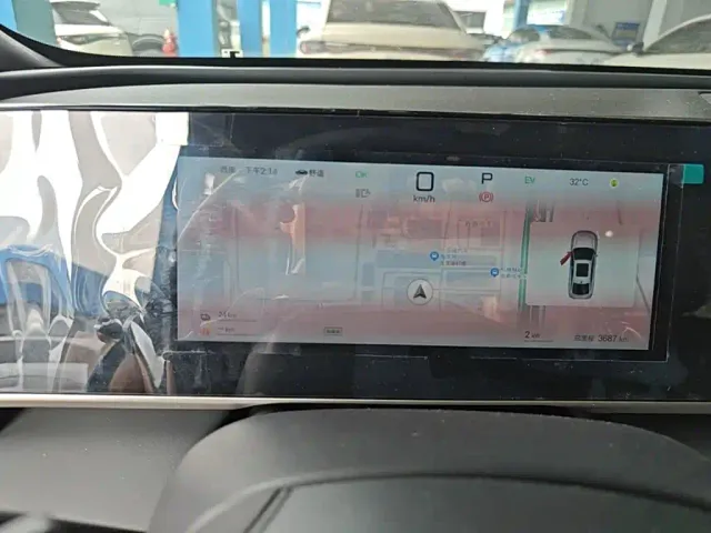 BYD Qin L — Фото автомобиля 11