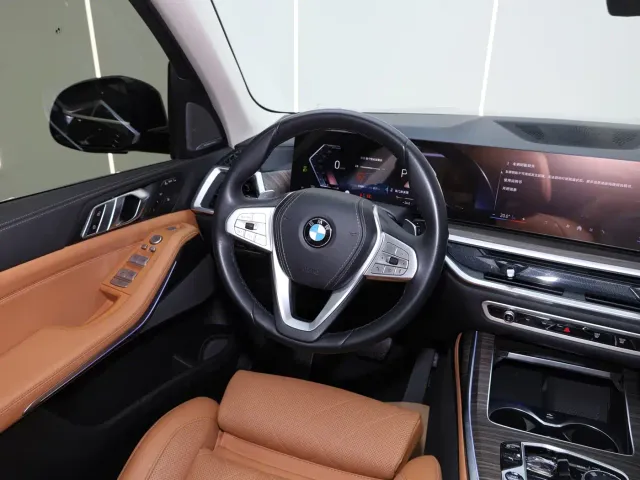 BMW X7 — Фото автомобиля 17