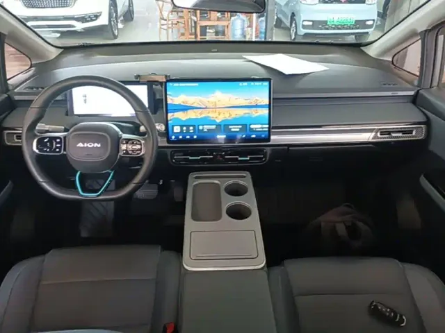 GAC Aion Y — Фото автомобиля 9