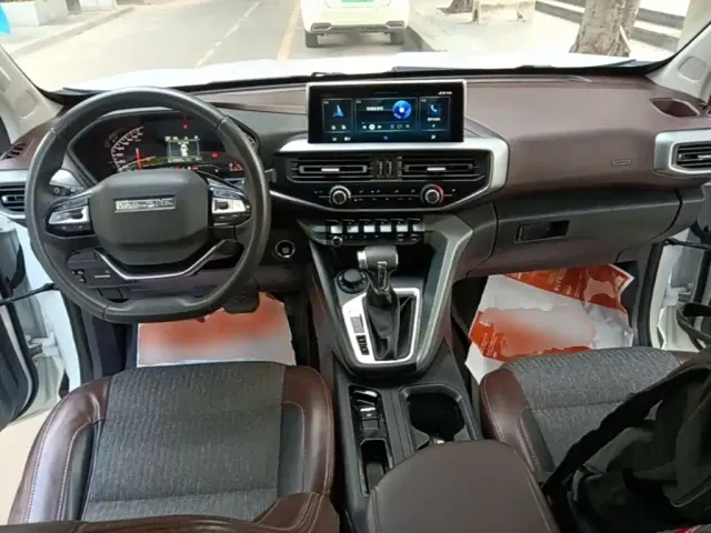 Changan Kaicheng F70 — Фото автомобиля 9