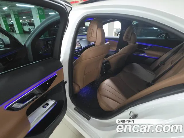 Mercedes-Benz E-Class W214 — Фото автомобиля 16