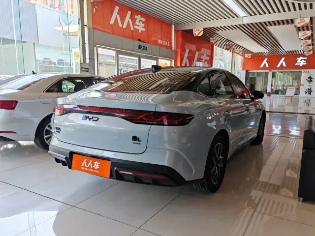 BYD Qin L — Фото автомобиля 4
