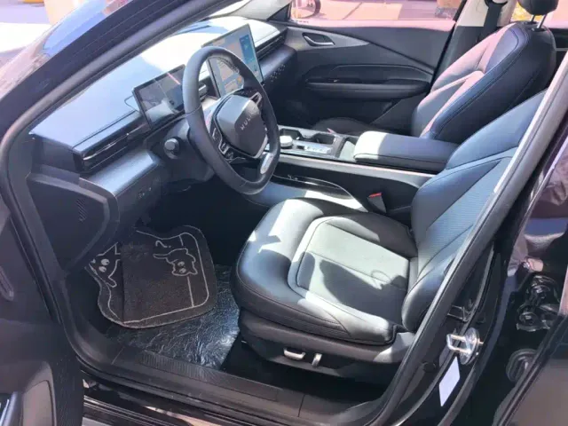 Wuling Starlight — Фото автомобиля 14