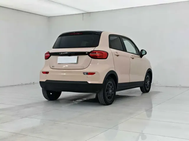Leapmotor Leapmotor T03 2023 310 Light Edition — Фото автомобиля 6