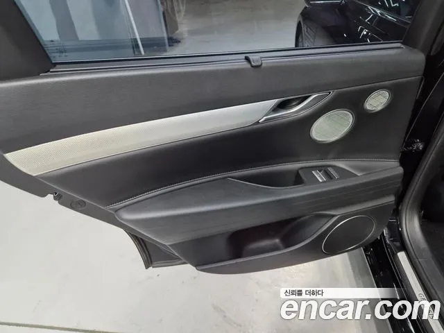 Genesis G80 Electrified G80 (RG3) — Фото автомобиля 14