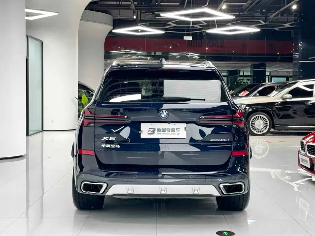 BMW X5 — Фото автомобиля 13