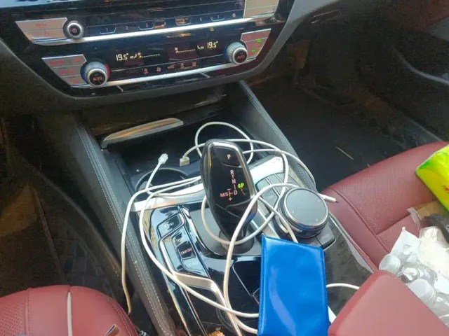 BMW 5 Series — Фото автомобиля 16