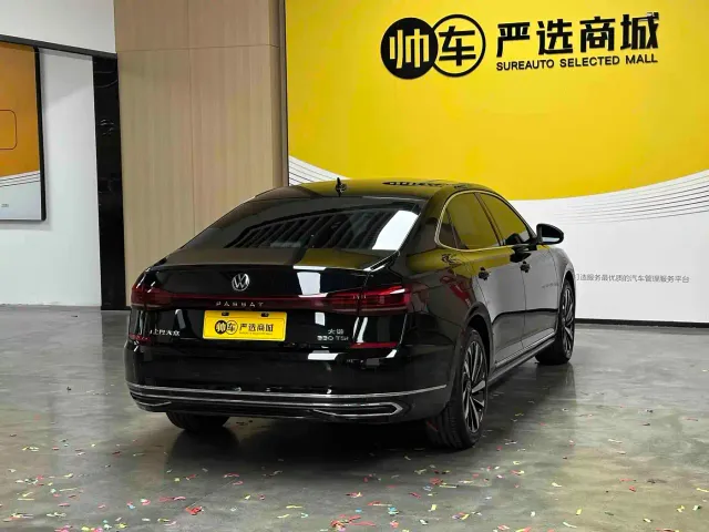 Volkswagen Passat — Фото автомобиля 6