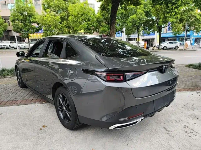 Changan Lamore — Фото автомобиля 4