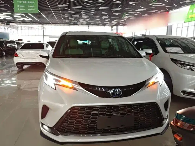 Toyota Granvia — Фото автомобиля 2