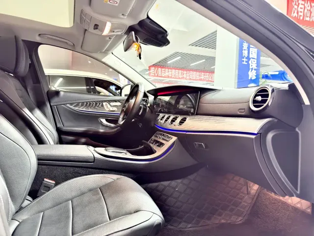 Mercedes-Benz E-Class — Фото автомобиля 14