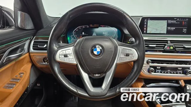 BMW 7-Series — Фото автомобиля 6