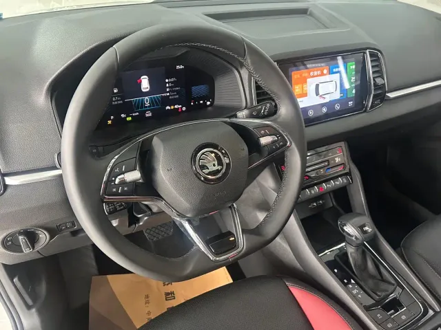 Skoda Karoq — Фото автомобиля 4