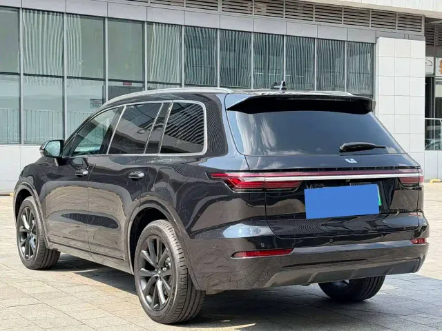 Li Auto ONE — Фото автомобиля 9