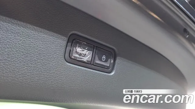 Genesis GV80 — Фото автомобиля 16