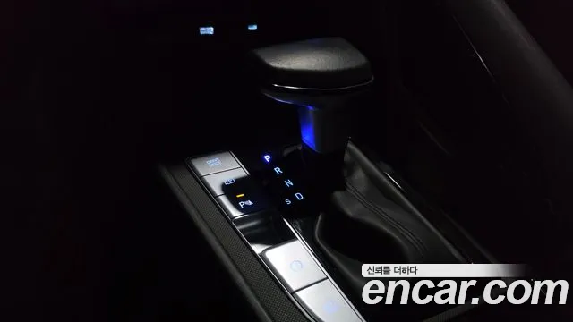 Hyundai Avante CN7 — Фото автомобиля 9
