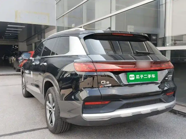 Audi Q6 — Фото автомобиля 4
