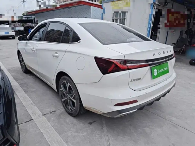 Roewe i5 — Фото автомобиля 4
