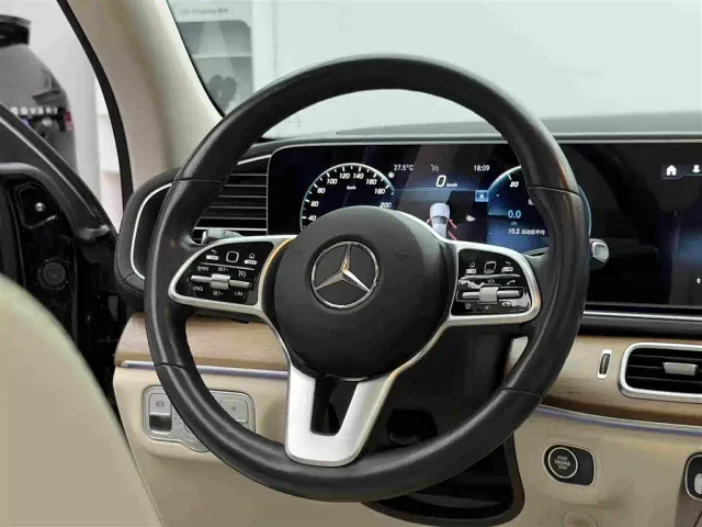 Mercedes-Benz GLE-Class — Фото автомобиля 13