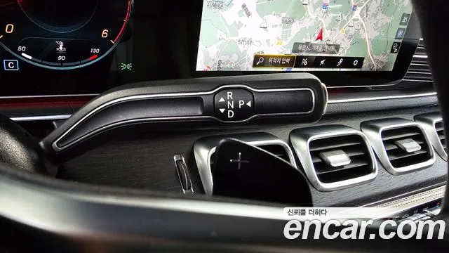 Mercedes-Benz GLS-Class — Фото автомобиля 9