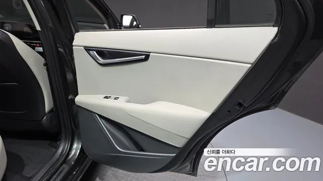 Kia Niro All Niro EV Earth — Фото автомобиля 25