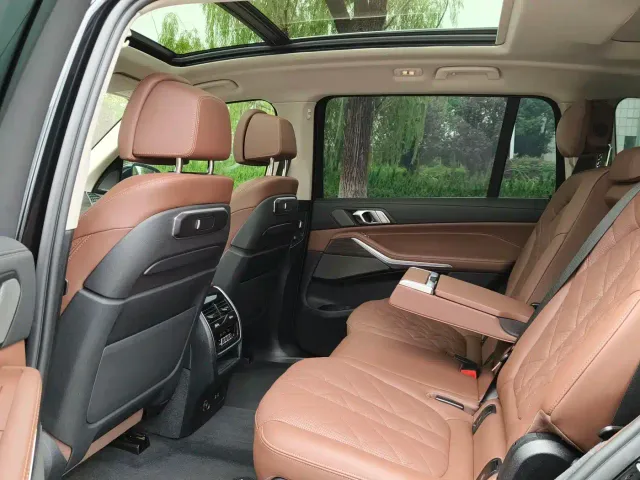 BMW X7 — Фото автомобиля 8