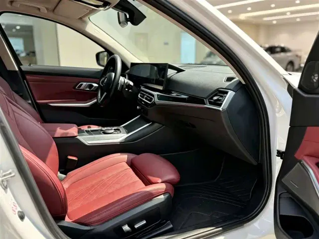 BMW 3 Series — Фото автомобиля 8