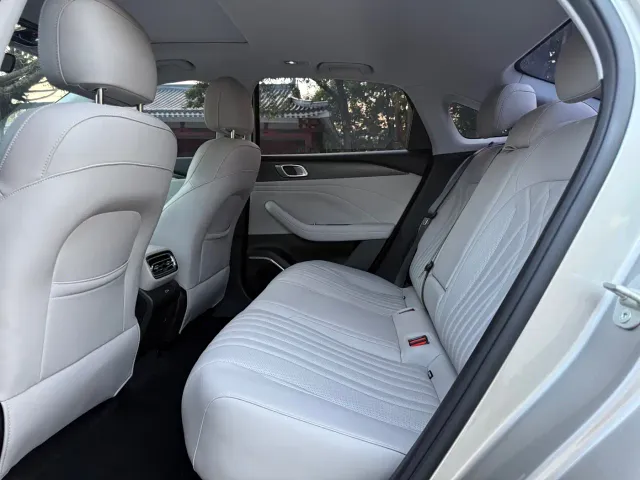 Geely Galaxy Stellar 6 — Фото автомобиля 8