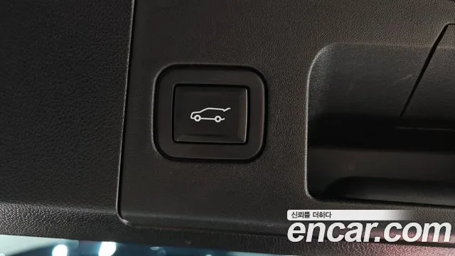 Cadillac XT4 2.0 Sport AWD — Фото автомобиля 30