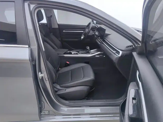 Geely Emgrand — Фото автомобиля 8