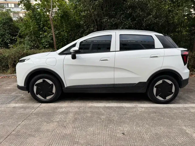 Geely Geometry E Firefly — Фото автомобиля 5