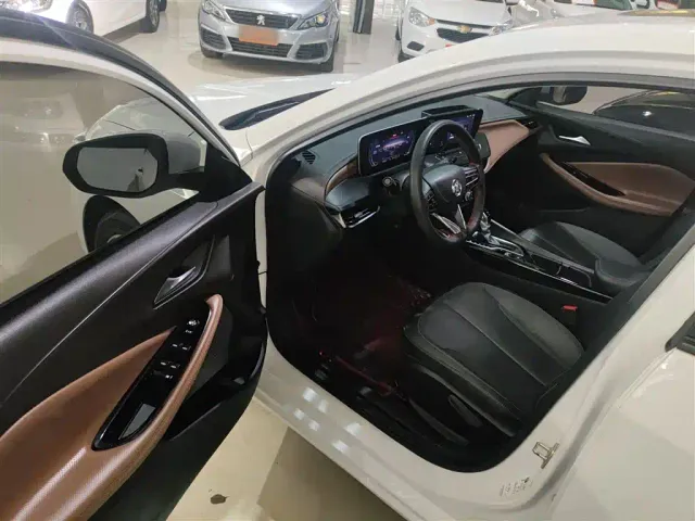Buick Verano — Фото автомобиля 11