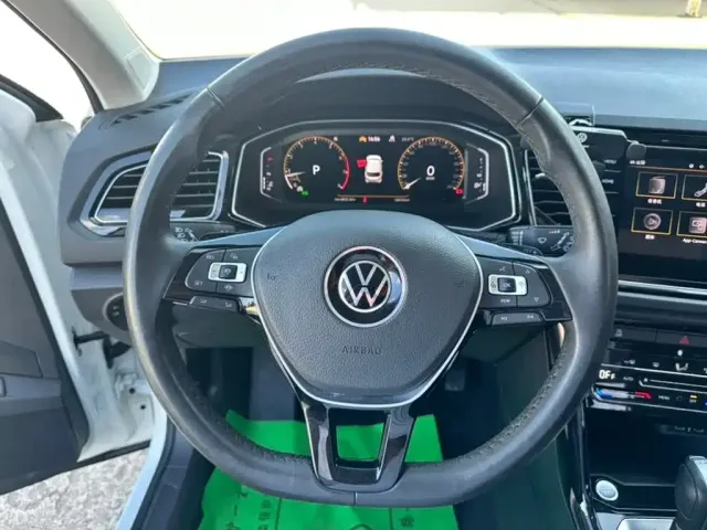 Volkswagen Volkswagen T-ROC 2022 280TSI DSG 2WD Comfort PLUS — Фото автомобиля 11