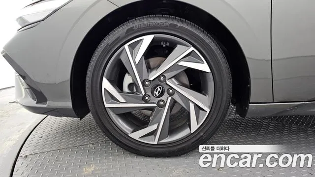 Hyundai AVANTE Новый Avante (CN7) — Фото автомобиля 5