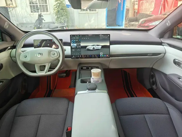 Changan Qiyuan A06 — Фото автомобиля 5