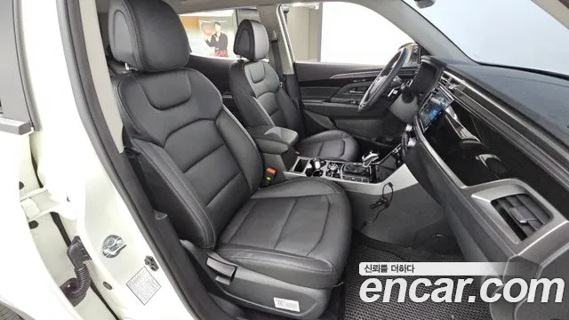 KG_Mobility_Ssangyong KORANDO — Фото автомобиля 11