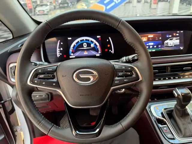GAC Trumpchi M6 — Фото автомобиля 10