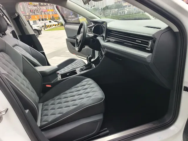 Volkswagen Sagitar — Фото автомобиля 13