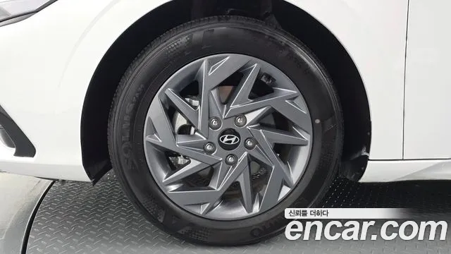 Hyundai AVANTE Новый Avante (CN7) — Фото автомобиля 5