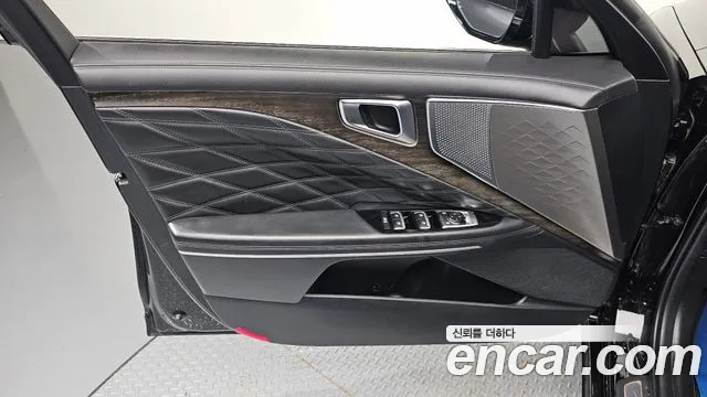 Kia K8 Signature — Фото автомобиля 24