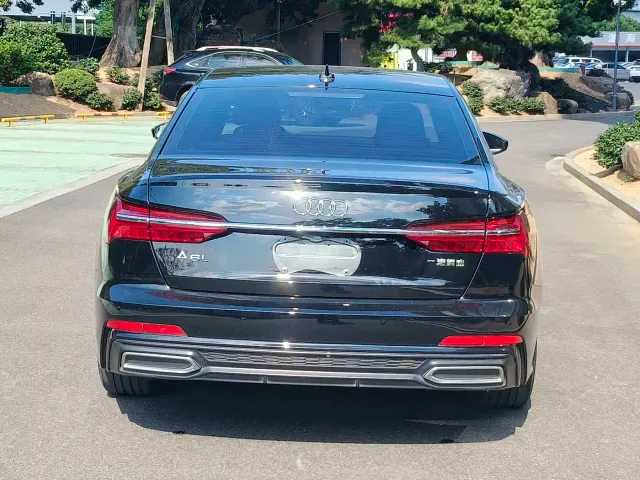 Audi A6L — Фото автомобиля 16
