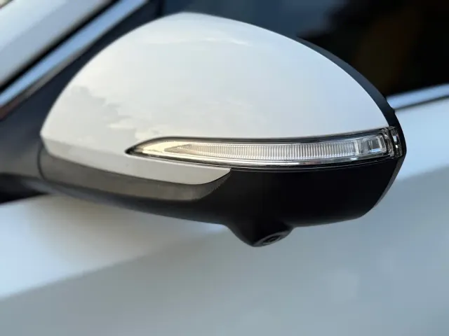 Changan Eado — Фото автомобиля 4