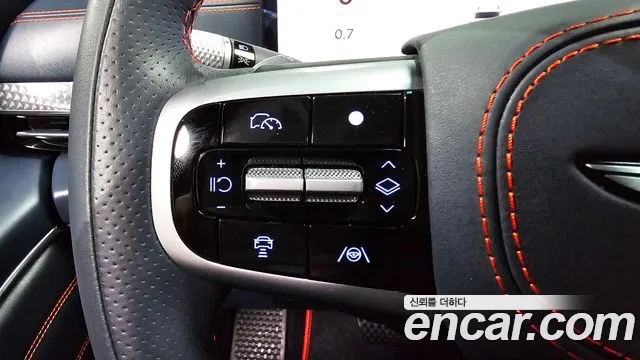 Genesis GV80 — Фото автомобиля 25